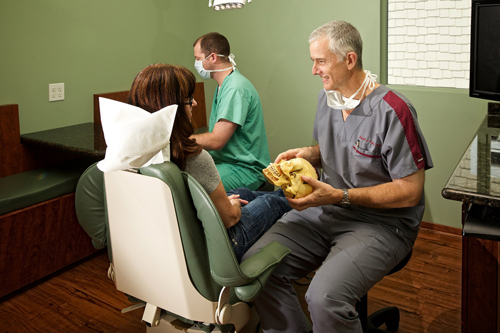 dr-tracy-oral-surgeon-best-carlsbad